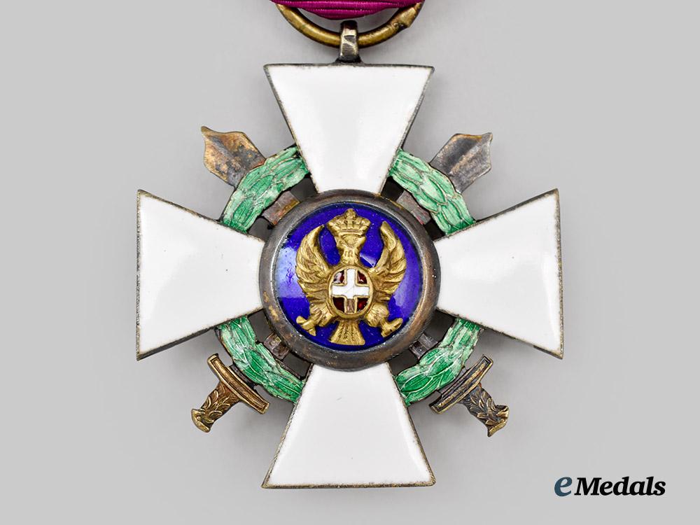 italy,_kingdom._an_order_of_the_roman_eagle,_knight’s_cross_with_swords,_c.1941___m_n_c0152