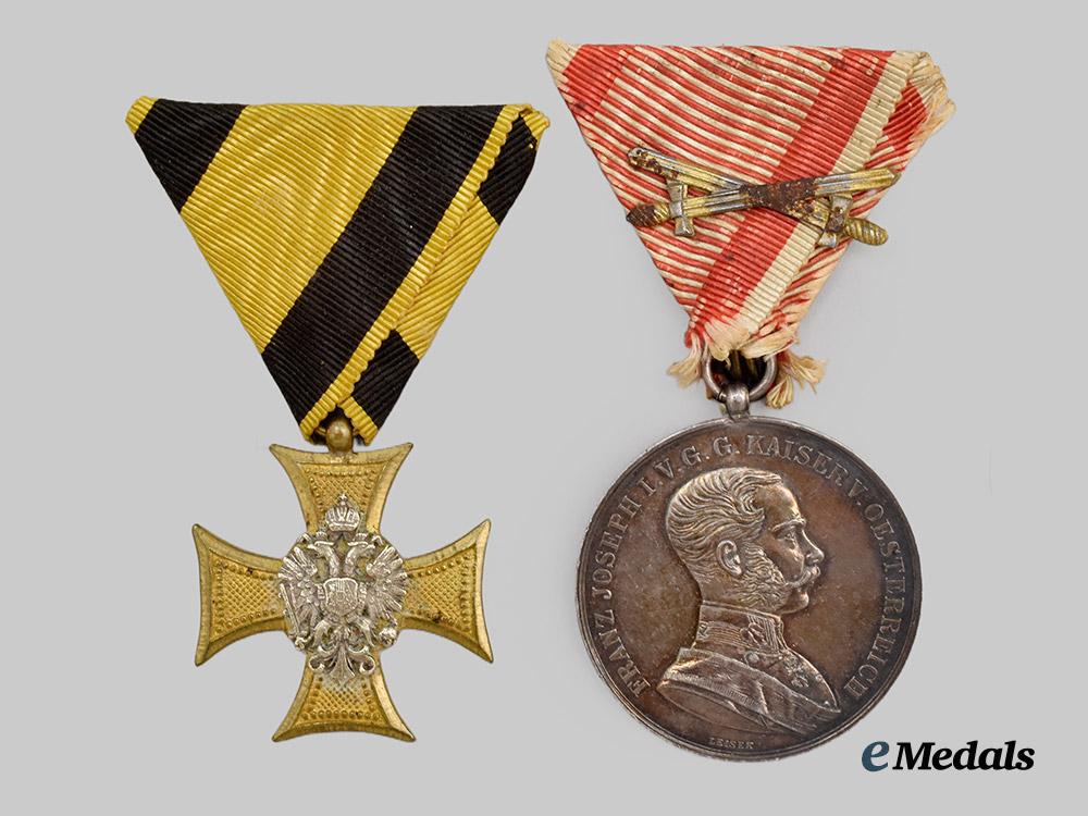 austria,_imperial._a_long_service_cross,_i_i_i_class_and_a_bravery_medal,_i_class___m_n_c0190