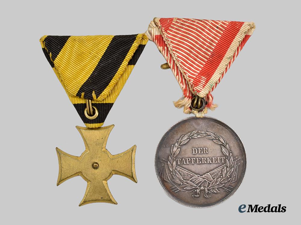 austria,_imperial._a_long_service_cross,_i_i_i_class_and_a_bravery_medal,_i_class___m_n_c0192