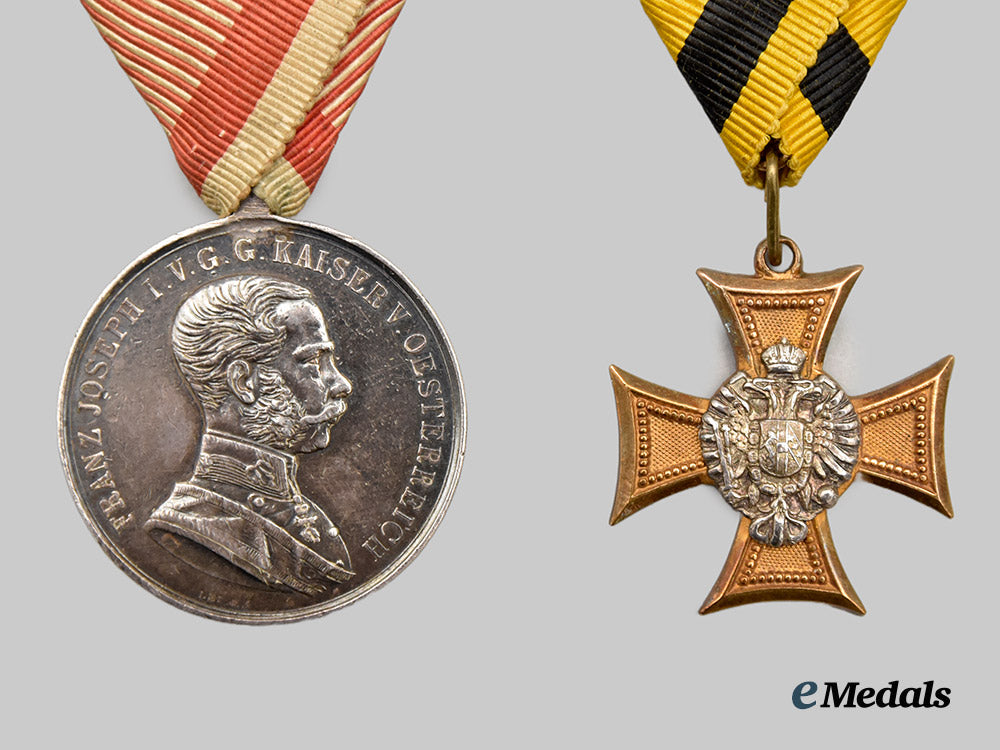 austria,_empire._a_lot_of_two_medals&_decorations(_bravery/_long_service).___m_n_c0193