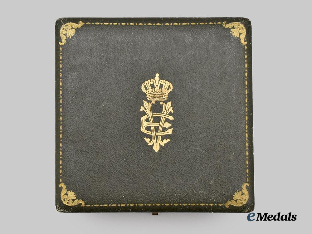 italy,_kingdom._an_order_of_st._maurice_and_st._lazarus,_i_i_class_breast_star,_by_cravanzola_with_case___m_n_c0241