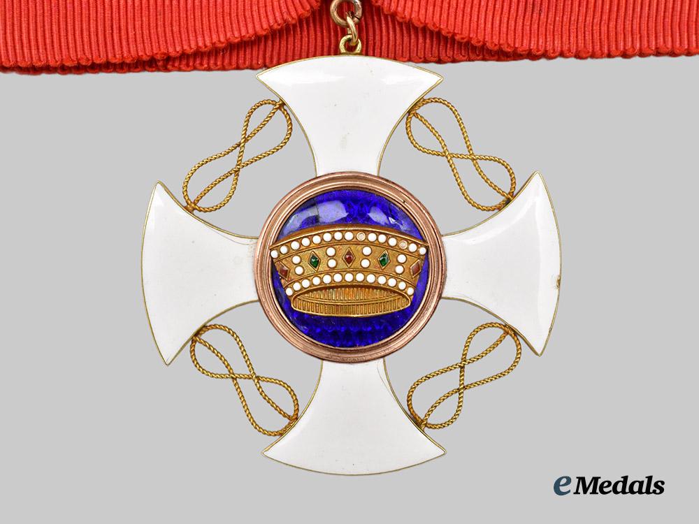 italy,_kingdom._an_order_of_the_crown,_i_i_i_class_commander_in_gold,_by_cravanzola,_c.1900___m_n_c0254
