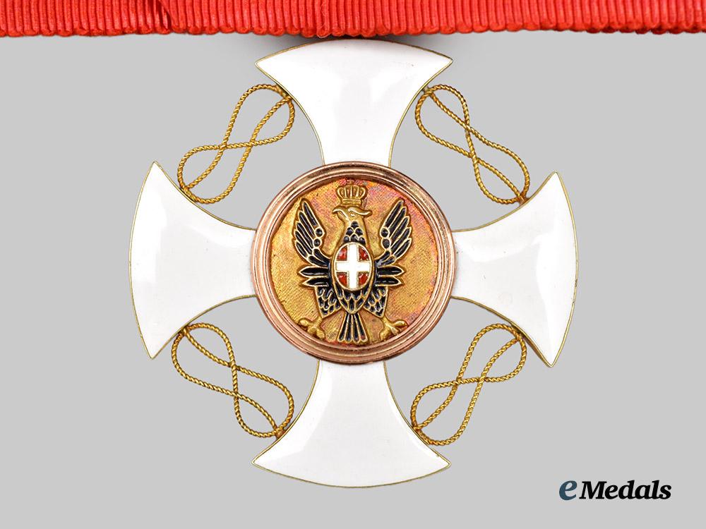 italy,_kingdom._an_order_of_the_crown,_i_i_i_class_commander_in_gold,_by_cravanzola,_c.1900___m_n_c0256