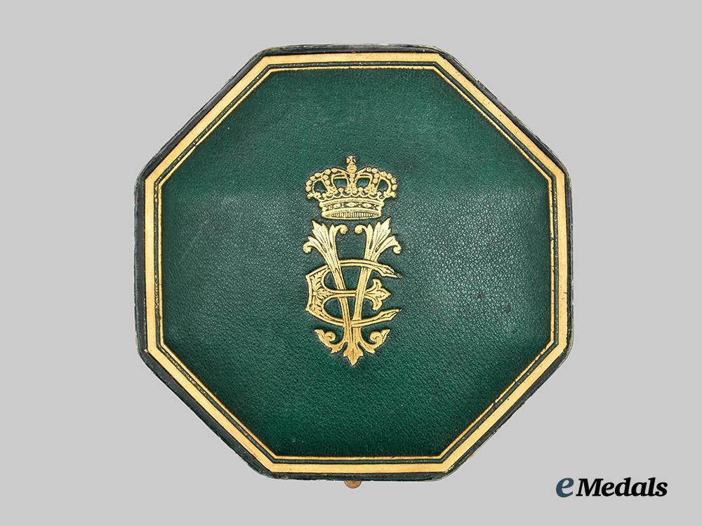 italy,_kingdom._a_cased_order_of_st._maurice_and_st._lazarus,_grand_cross_breast_star,_c.1900_by_cravanzola_of_rome___m_n_c0287