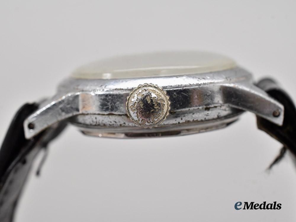 canada,_dominion._an_r_c_a_f_pilot’s_watch,_by_waltham,_c.1942___m_n_c0319