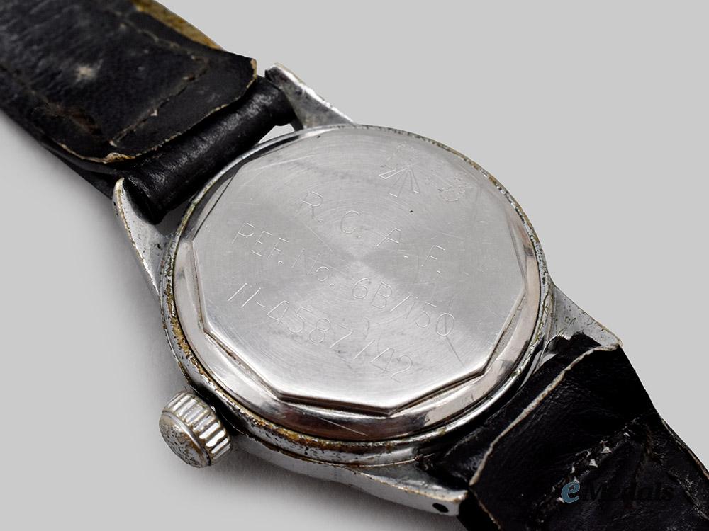 canada,_dominion._an_r_c_a_f_pilot’s_watch,_by_waltham,_c.1942___m_n_c0322