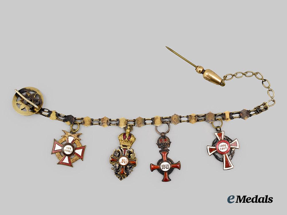 austria,_imperial._a_miniature_chain_with_four_decorations,_c.1914___m_n_c0329