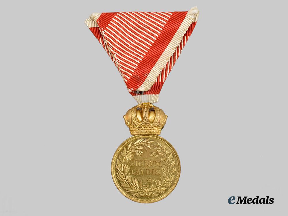 austria,_imperial._a_military_merit_medal,_in_case,_by_scheid___m_n_c0331