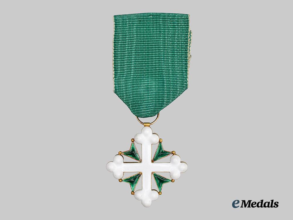 italy,_kingdom._an_order_of_st._maurice&_st._lazarus_in_gold,_knight,_c.1900_by_musy_p._e._figlio___m_n_c0360