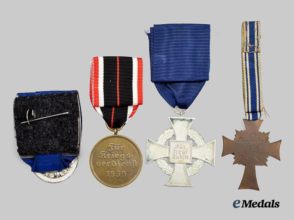germany,_third_reich._a_mixed_lot_of_awards_for_military_and_civil_service___m_n_c0410