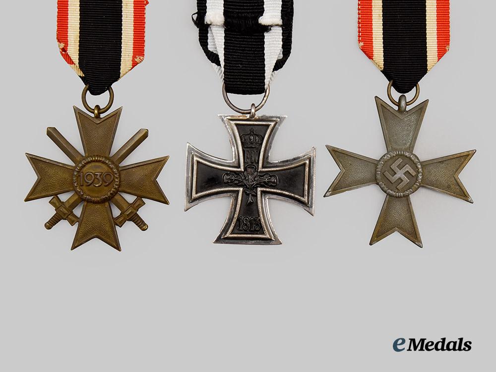 germany,_wehrmacht._a_mixed_lot_of_service_awards___m_n_c0428