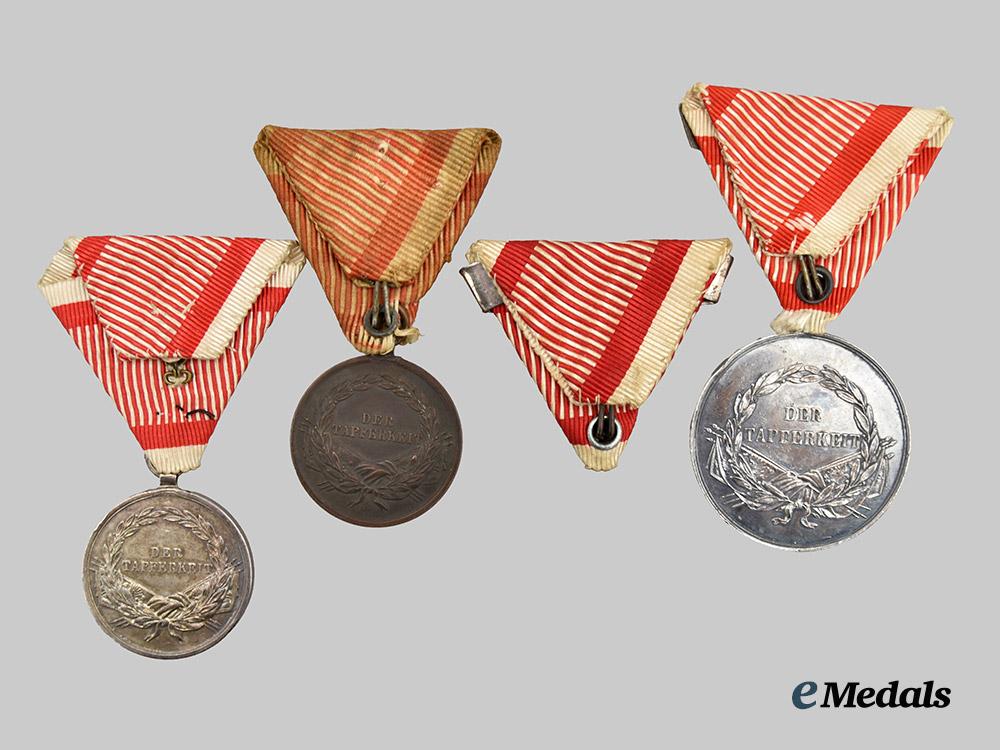 austria,_imperial._a_lot_of_four_bravery_medals___m_n_c0451-_recovered