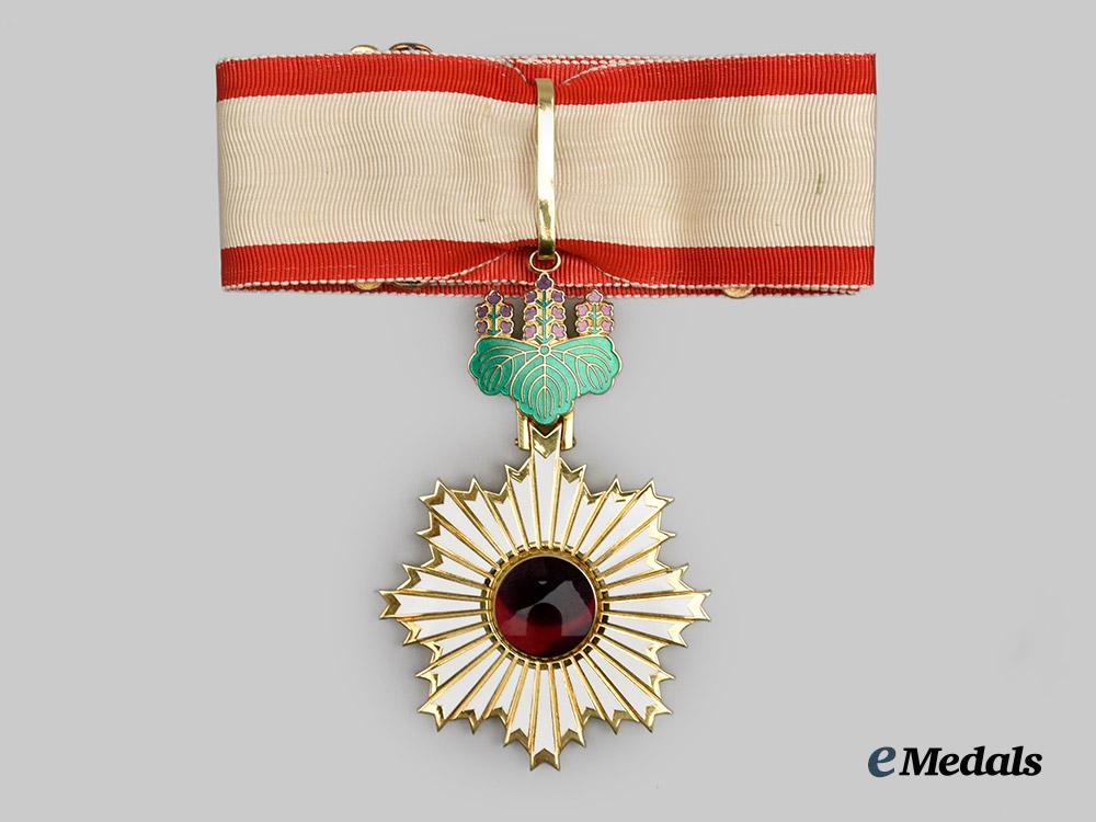 japan,_empire._a_cased_order_of_the_rising_sun,_i_i_i._class,_commander___m_n_c0464