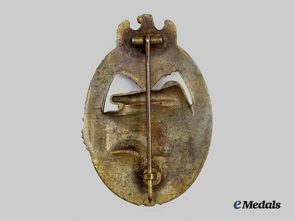 germany,_heer._a_panzer_assault_badge,_bronze_grade,_semi-_hollow_daisy_variant___m_n_c0466