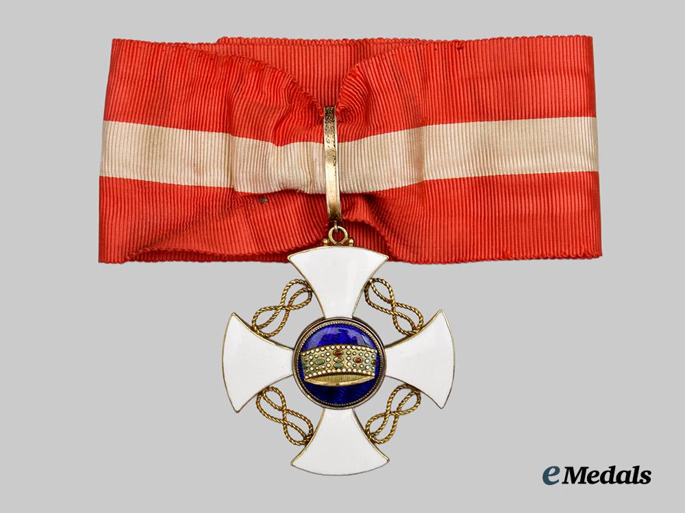 italy,_kingdom._an_order_of_the_crown_of_italy_in_gold,_i_i_i_class_commander,_c.1900___m_n_c0477
