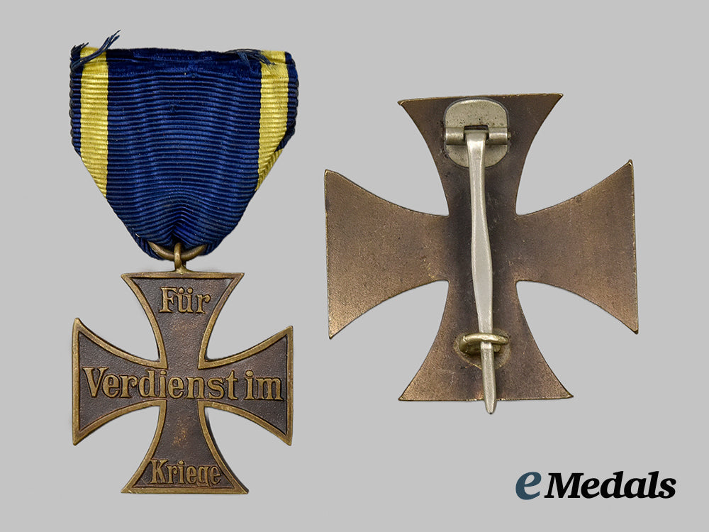 braunschweig,_duchy._a_pair_of_war_merit_crosses,_i_and_i_i_class___m_n_c0541