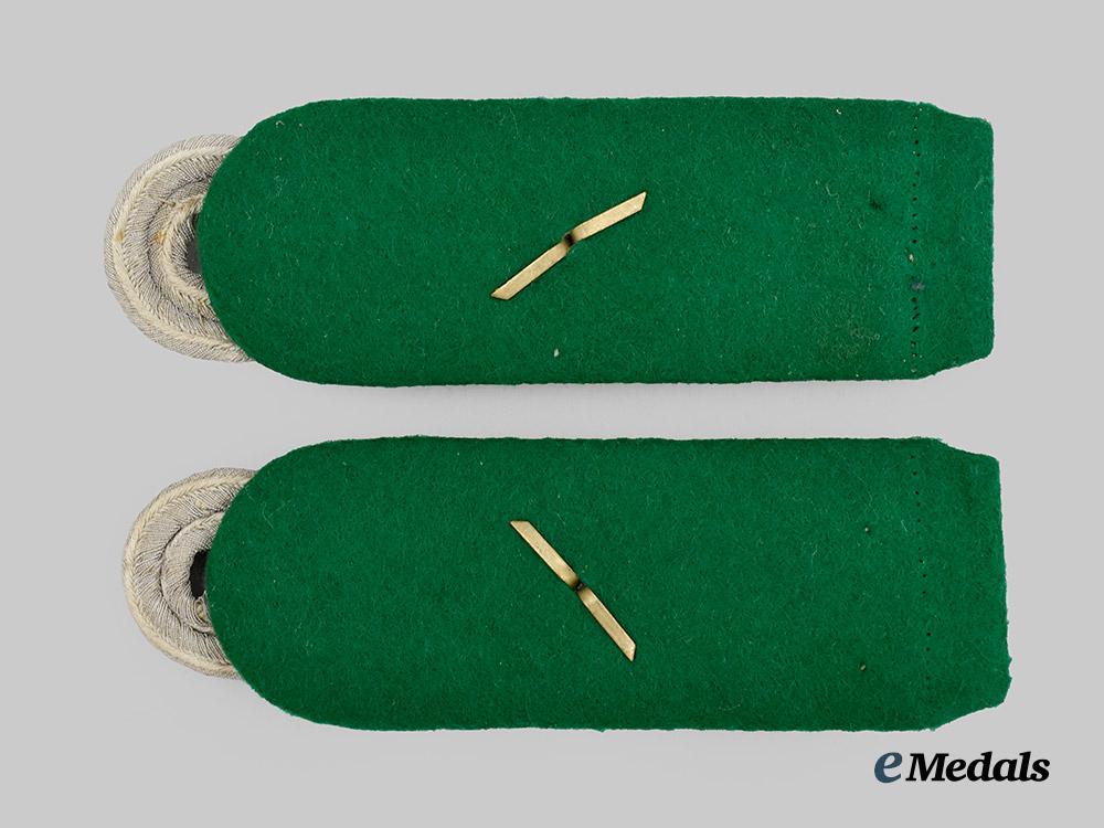 germany,_ordnungspolizei._a_set_of_schutzpolizei_oberstleutnant_shoulder_boards___m_n_c0575