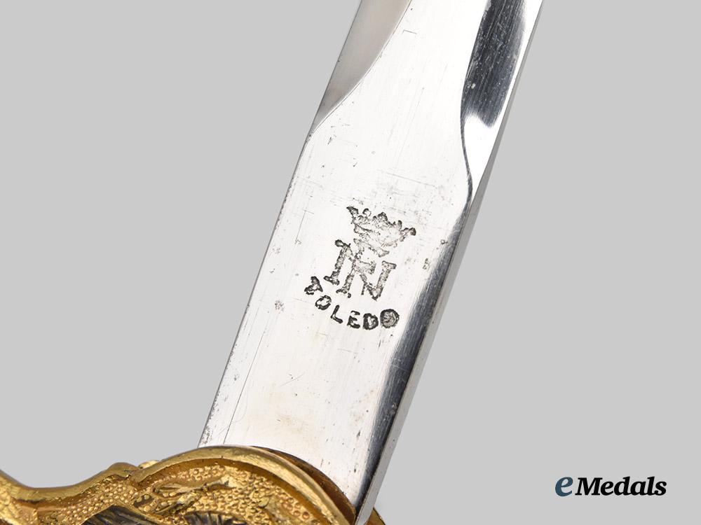 spain,_franco_period._an_air_force_officer_dagger_with_belt_buckle&_portepee,_by_n_f_toledo,_c.1941___m_n_c0608