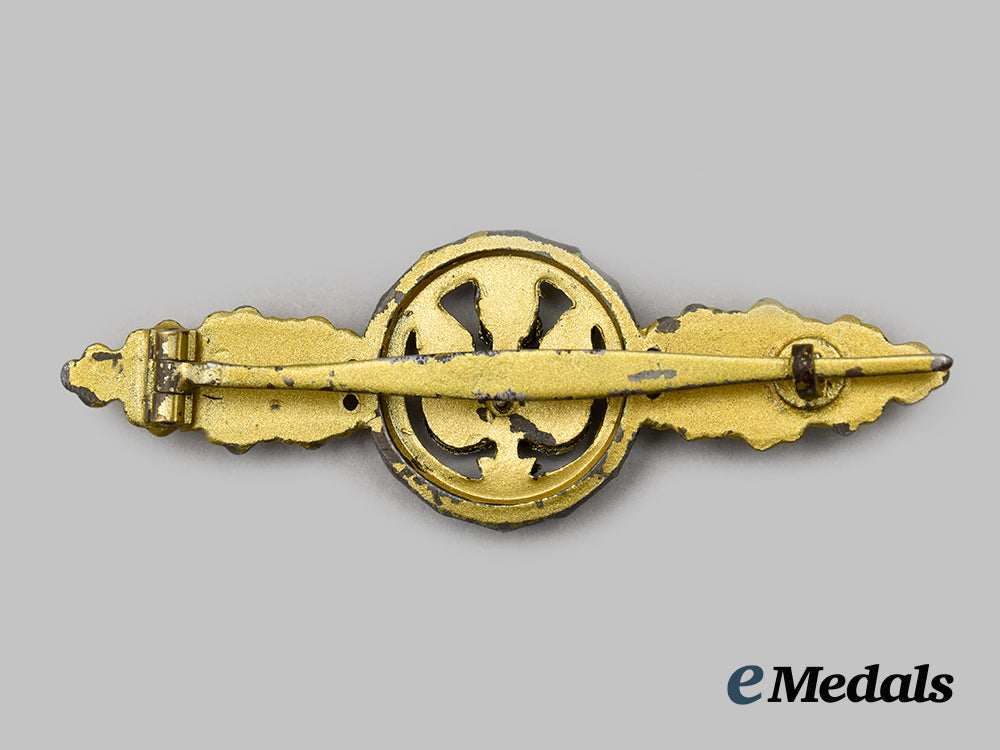 germany,_luftwaffe._a_short-_range_night_fighter_clasp,_gold_grade___m_n_c0627