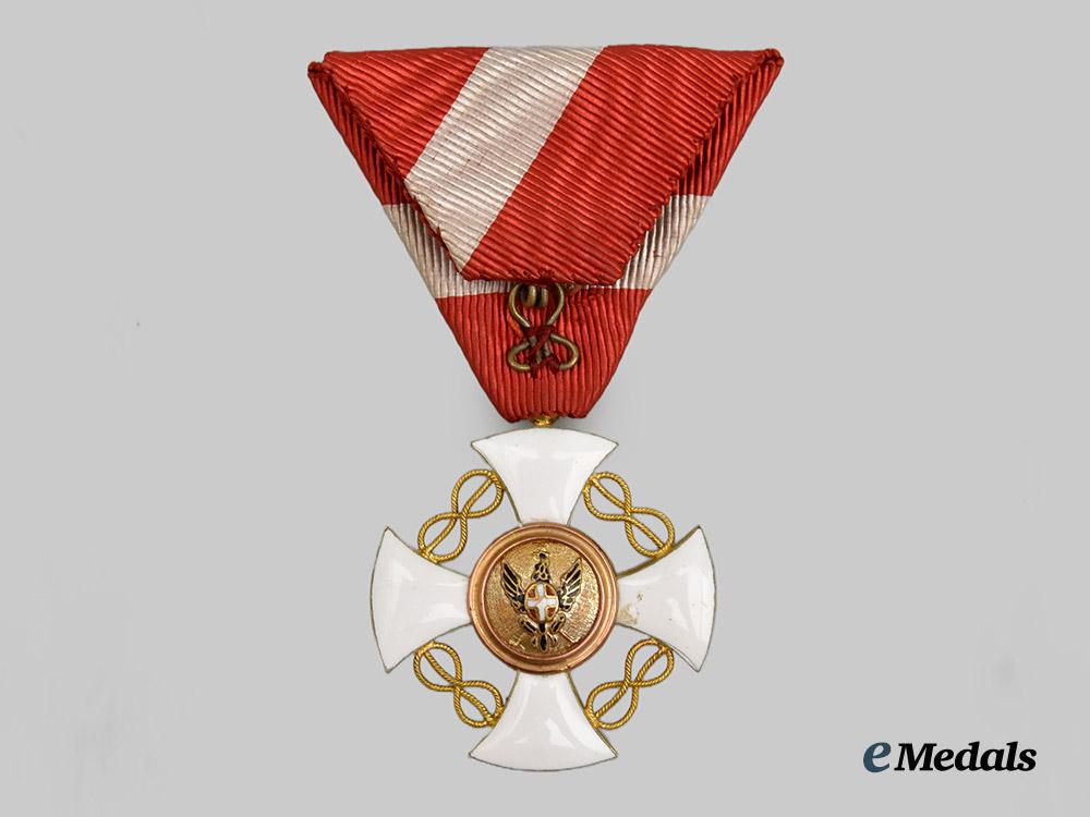 italy,_kingdom._an_order_of_the_crown_of_italy_in_gold,_knight_in_case___m_n_c0642