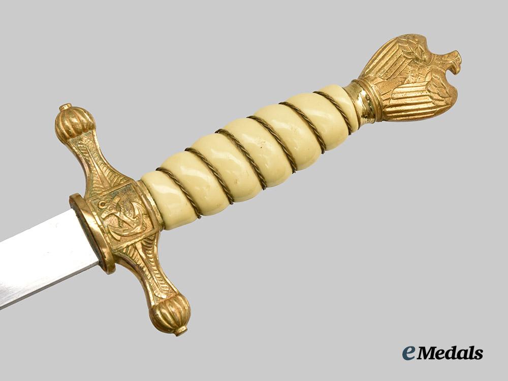 germany,_kriegsmarine._an_officer’s_dress_dagger,_by_carl_eickhorn___m_n_c0715