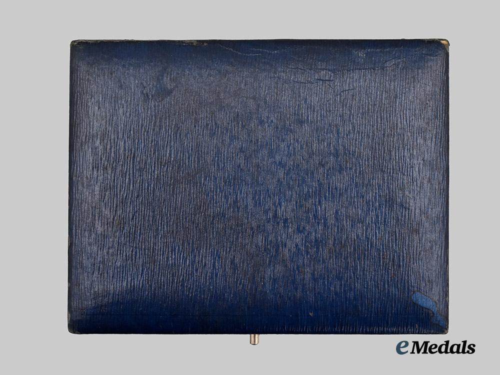 germany,_kriegsmarine._a_block_runner_badge,_with_miniature_and_case,_by_schwerin___m_n_c0736