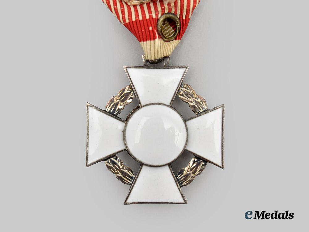 austria,_imperial._a_military_merit_cross,_i_i_i_class_with_war_decoration_and_swords___m_n_c0739