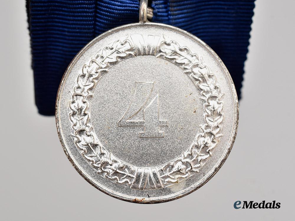 germany,_wehrmacht._a4-_year_long_service_award,_on_single_mount___m_n_c0751