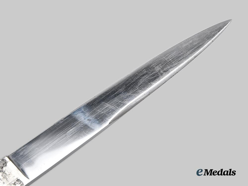 italy,_kingdom._an_m_v_s_n_officer’s_dagger___m_n_c0752