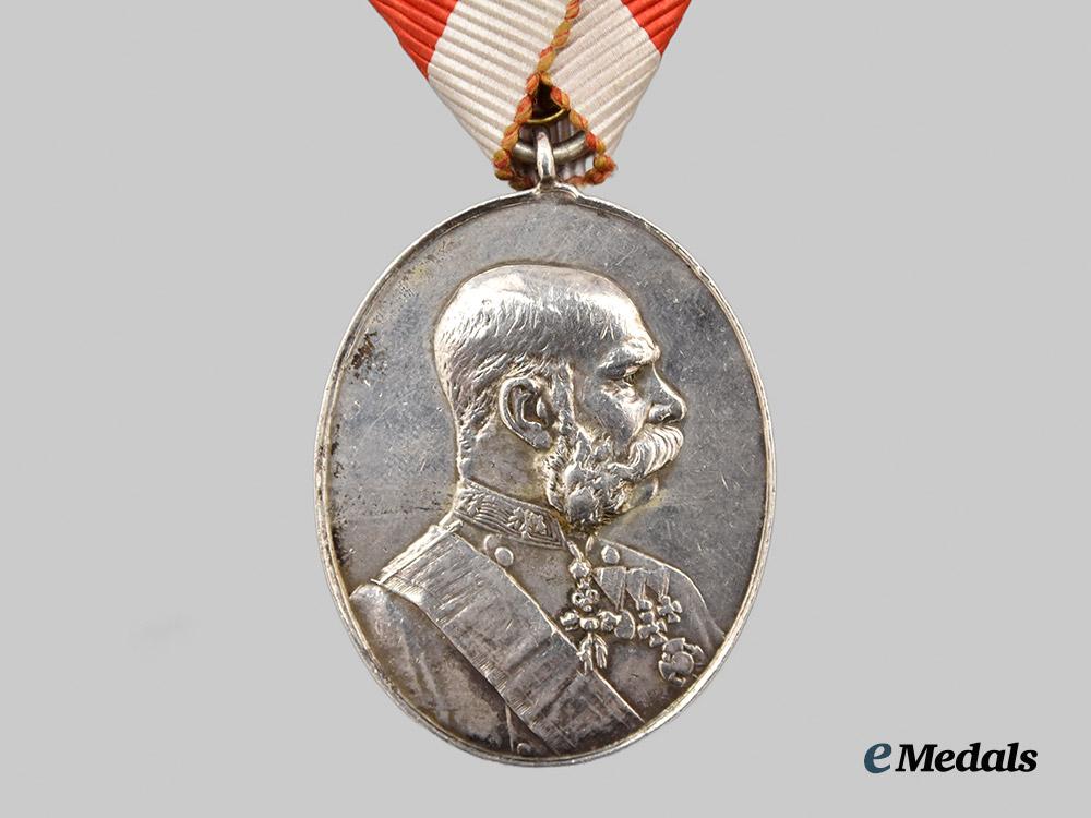 austria,_imperial._a_commemorative_court_officials_medal,_in_silver___m_n_c0786