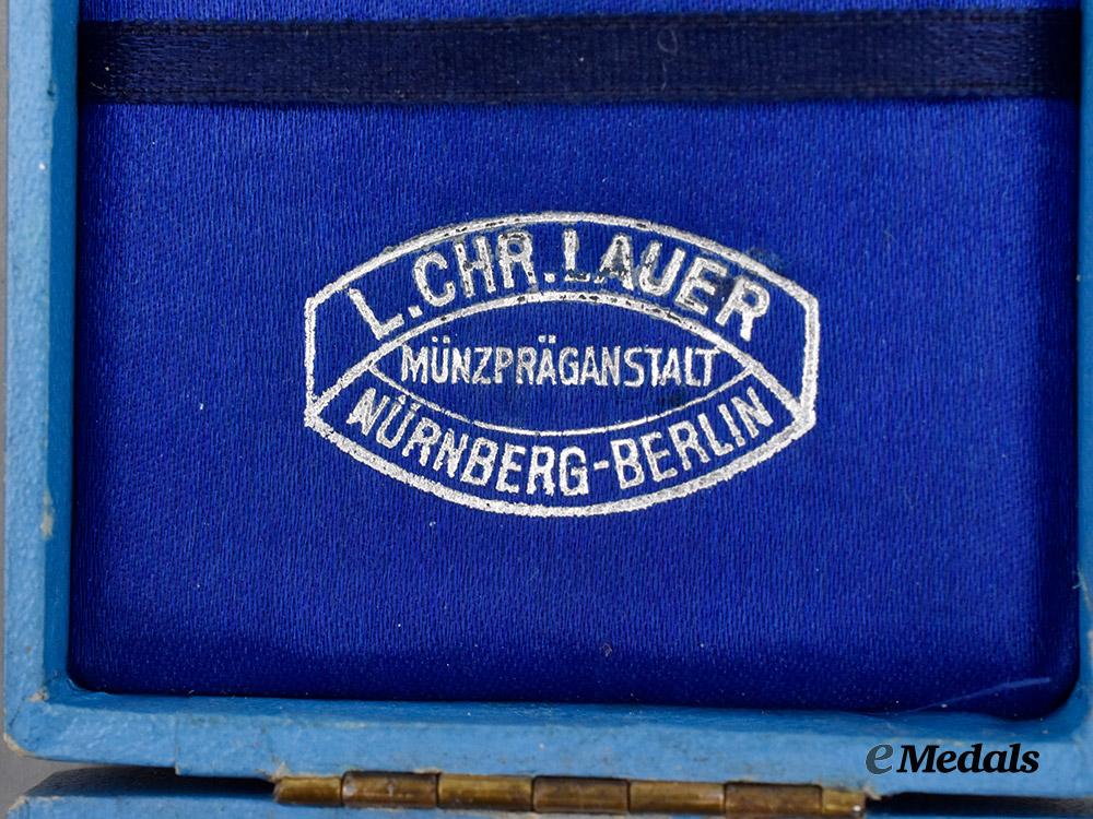 bavaria,_kingdom._a_pair_of_military_merit_crosses,_with_cases___m_n_c0798