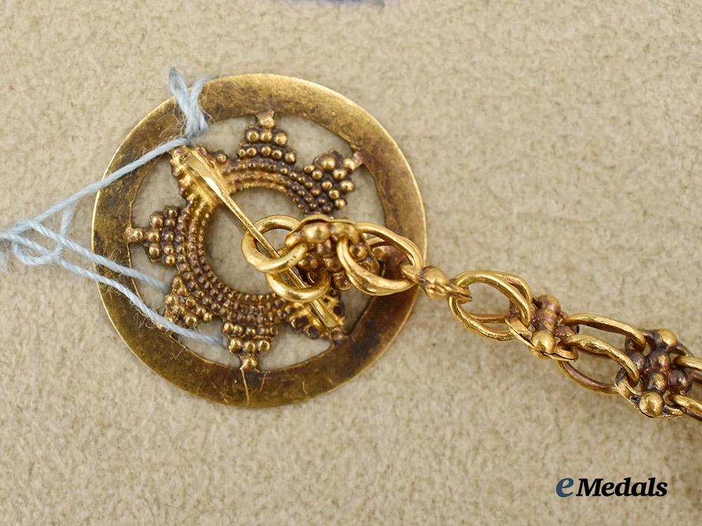 austria,_imperial._a_miniature_order_of_franz_joseph_on_chain___m_n_c0803