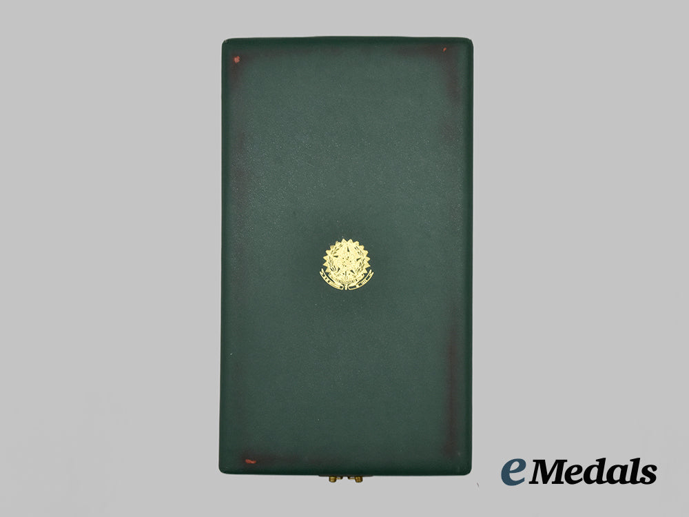 brazil,_federative_republic._a_national_order_of_the_southern_cross,_grand_cross_set___m_n_c0809