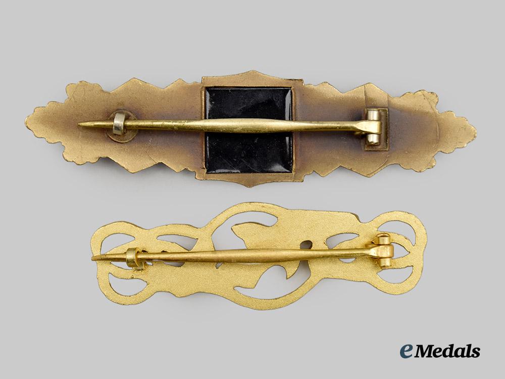 germany,_federal_republic._a_pair_of_wehrmacht_clasps,1957_versions___m_n_c0830