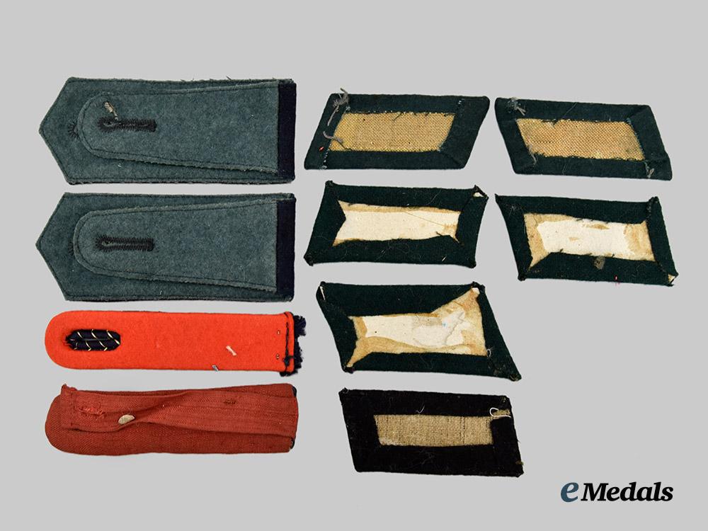 germany,_third_reich._a_mixed_lot_of_uniform_insignia_for_military_and_civil_service___m_n_c0835