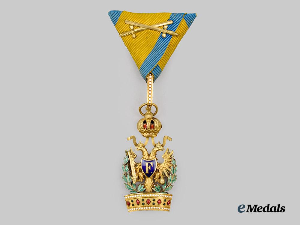 austria,_imperial._an_order_of_the_iron_crown,_knight_with_war_decoration,_c.1917___m_n_c0874