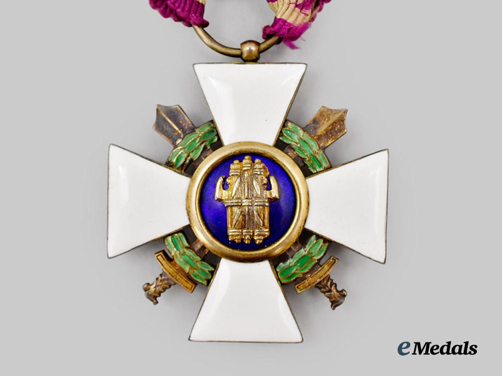 italy,_kingdom._an_order_of_the_roman_eagle,_knight_with_swords,_by_cravanzola___m_n_c0904