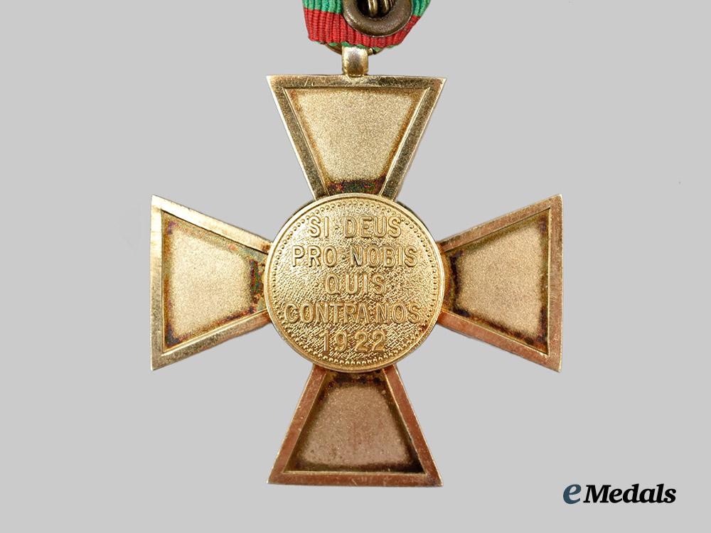hungary,_regency._an_order_of_merit,_gold_merit_cross,_with_case___m_n_c0907