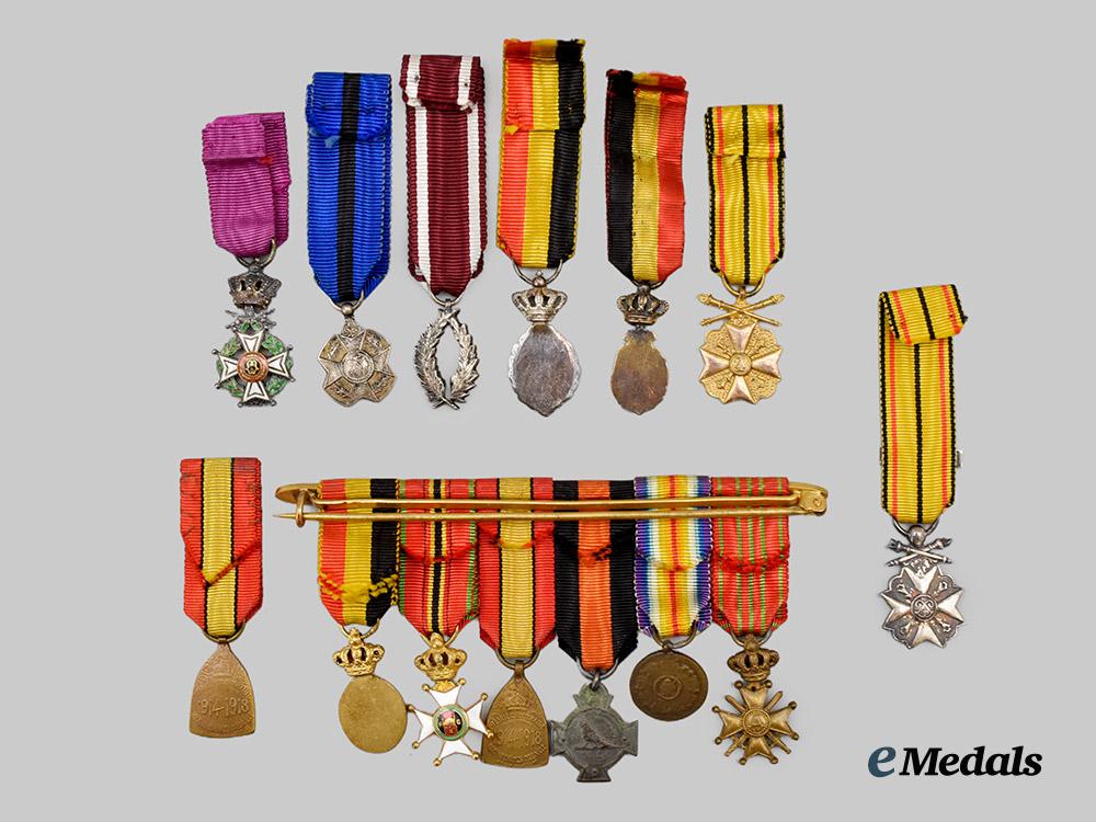 belgium,_kingdom._a_lot_of_miniature_orders,_medals,_and_decorations___m_n_c0919