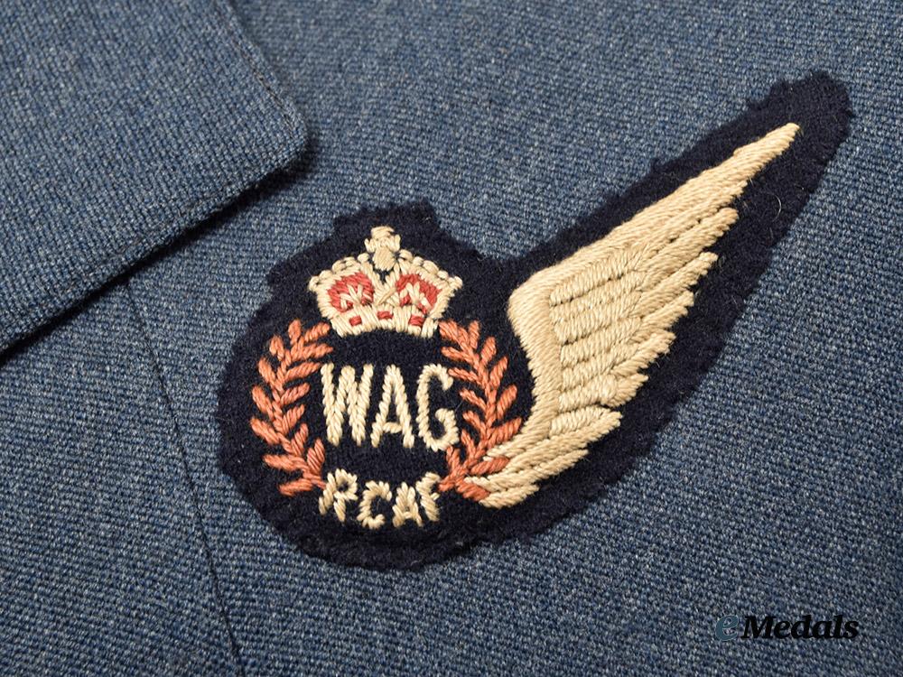 canada,_commonwealth._a_second_war_r_c_a_f_winter_service_tunic_of_a_wireless_air_gunner___m_n_c0938