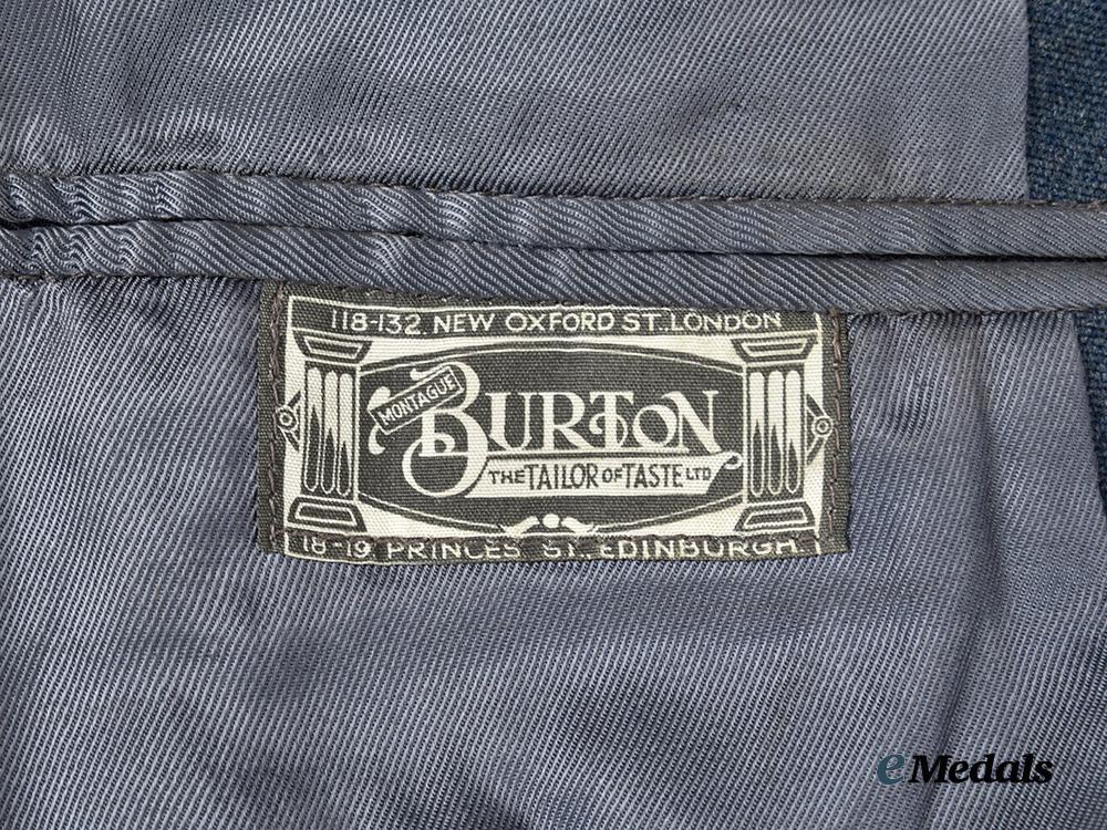 canada,_commonwealth._a_second_war_r_c_a_f_winter_service_tunic_of_a_wireless_air_gunner___m_n_c0940