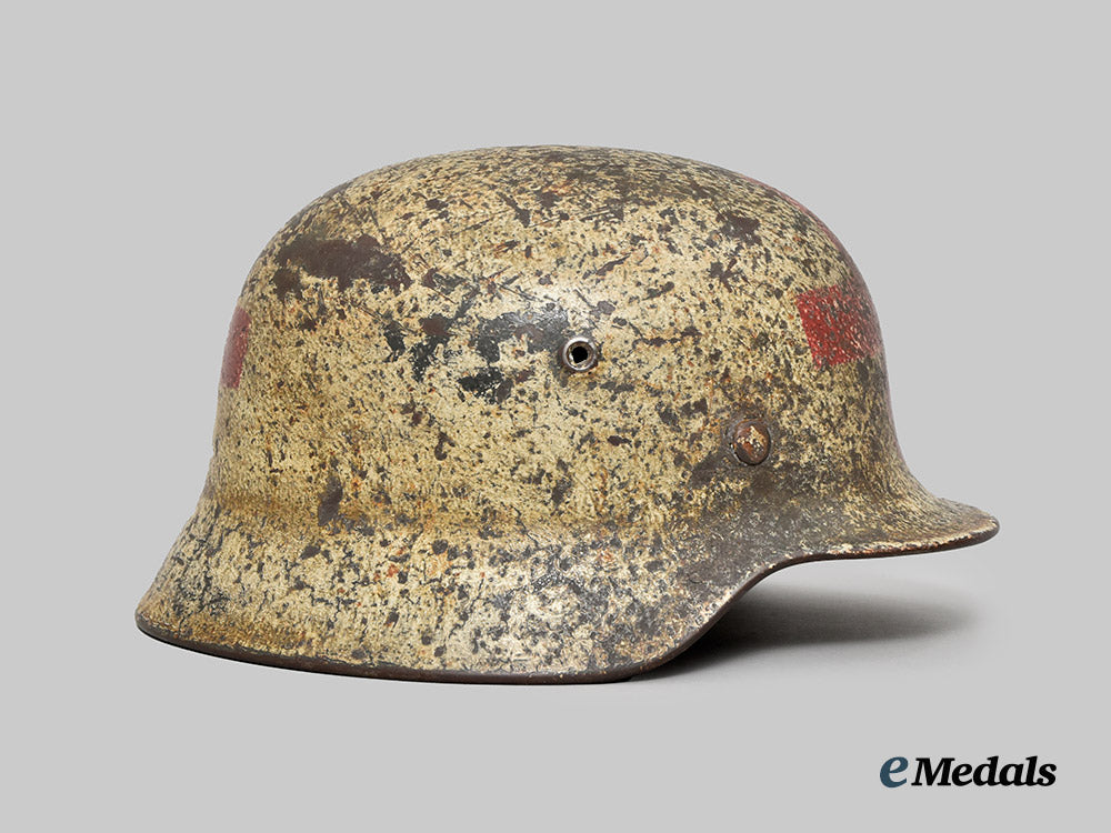 germany,_heer._a_rare_medic’s_m40_stahlhelm,_unit-_attributed_example,_by_eisenhüttenwerke_thale___m_n_c1012