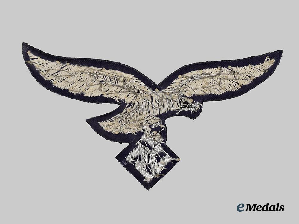 germany,_luftwaffe._a_rare_officer’s_cape_eagle___m_n_c1056