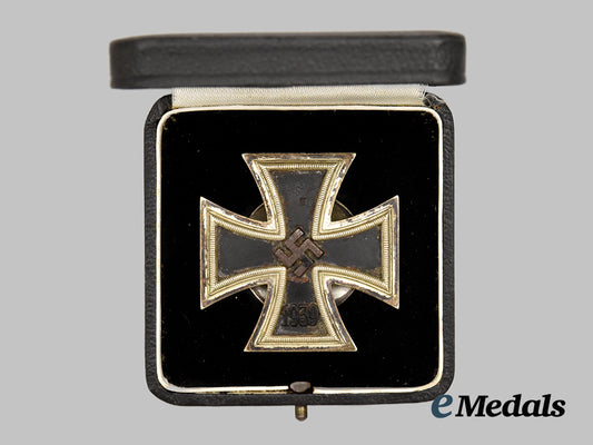 germany,_third_reich._a_cased_iron_cross1939_first_class,_screw-back_version,_by_b._h._mayer___m_n_c1057