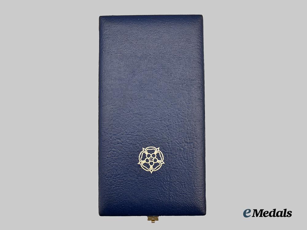 finland,_republic._an_order_the_white_rose,_grand_officer_set_by_tillander,_c.1990___m_n_c1123