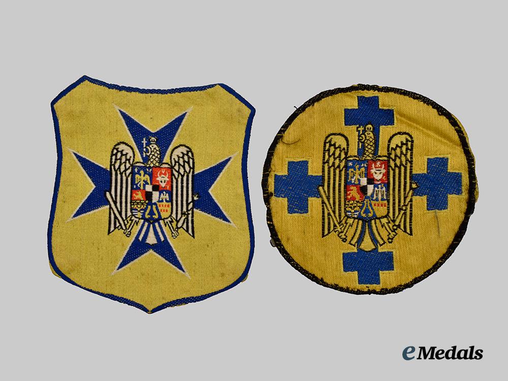 romania,_kingdom._a_national_renaissance_front_patch_and_a_strajațării_patch___m_n_c1138