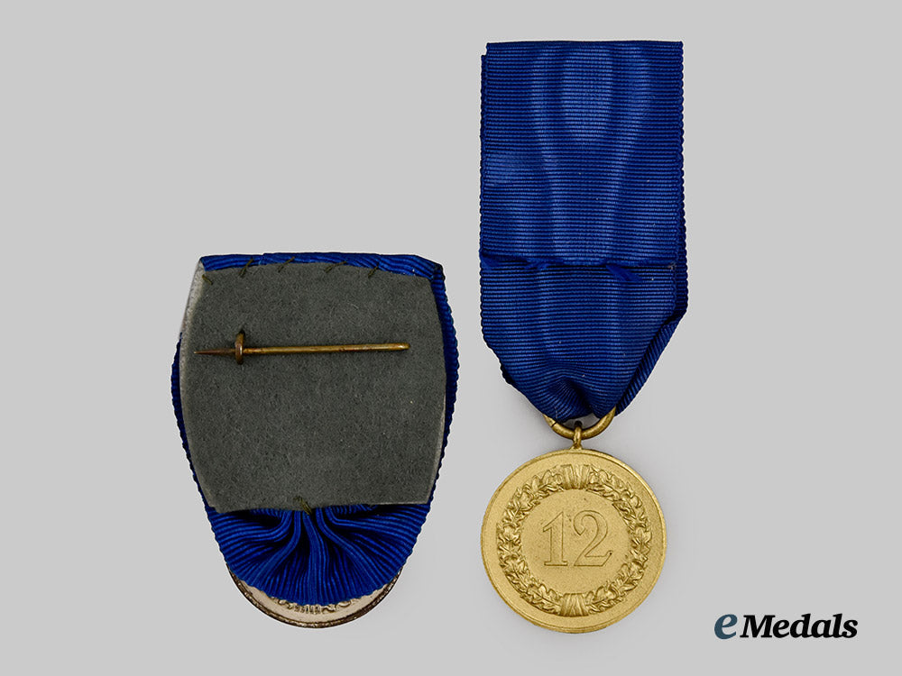 germany,_wehrmacht._a_pair_of_long_service_awards___m_n_c1217