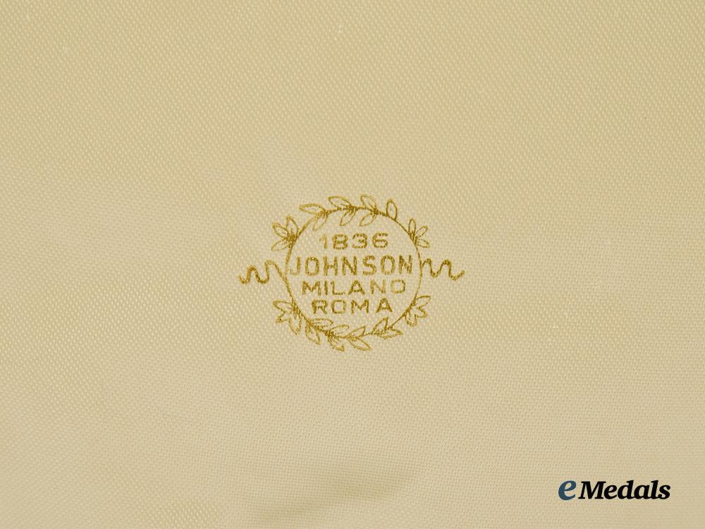 italy,_republic._an_order_of_merit_of_the_italian_republic,_grand_cross_set_by_johnson,1970___m_n_c1330