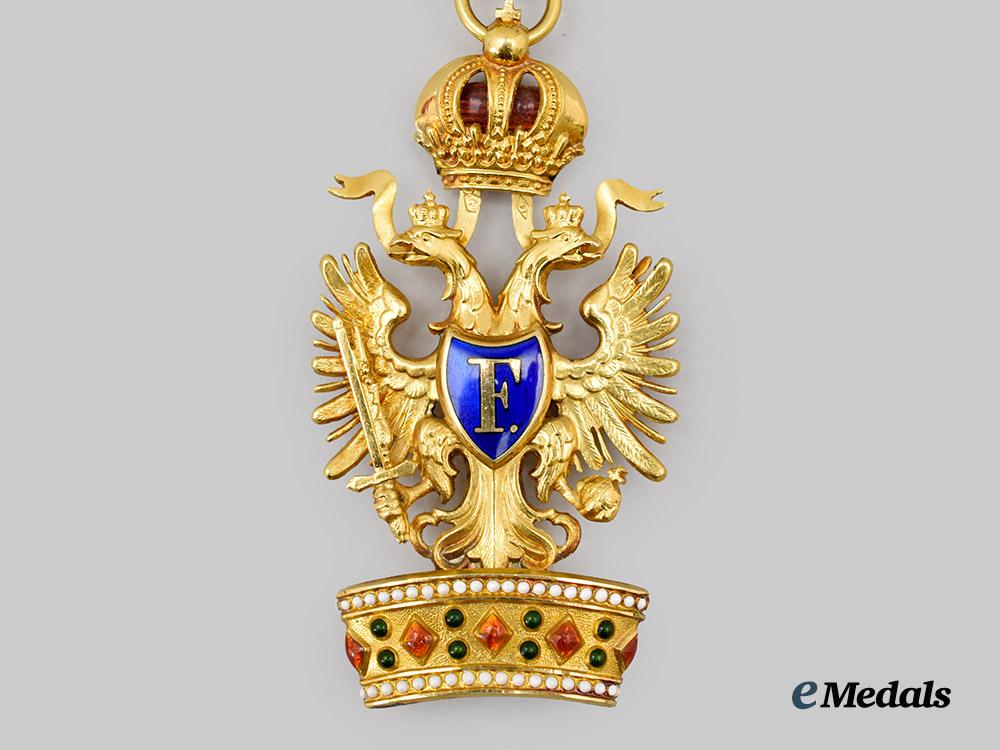 austria,_imperial._an_order_of_the_iron_crown,_i_i_i_class_in_gold,_by_rothe,_c.1900___m_n_c1400
