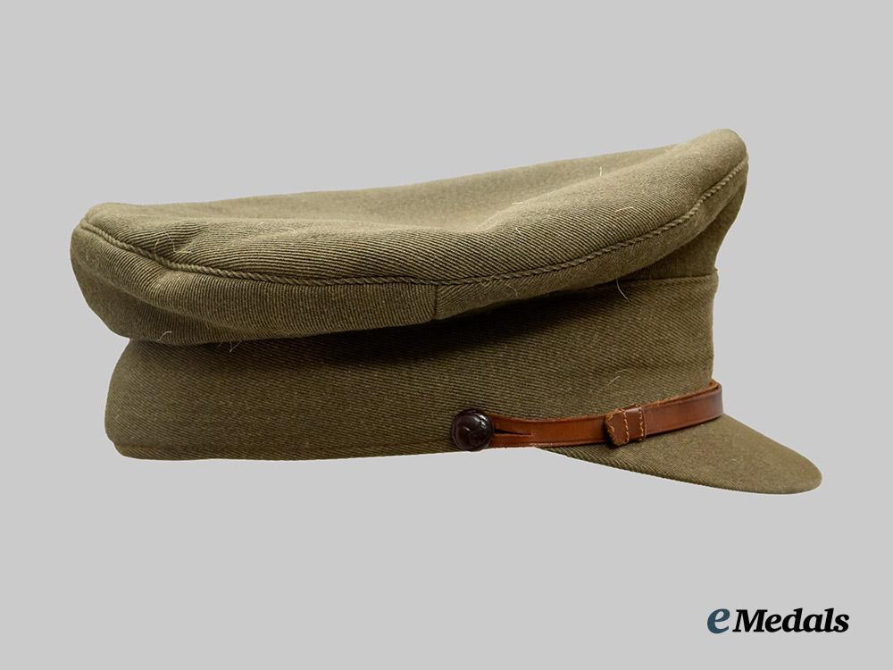 united_kingdom._an_officer’s_peaked“_crusher”_service_cap___m_n_c1404